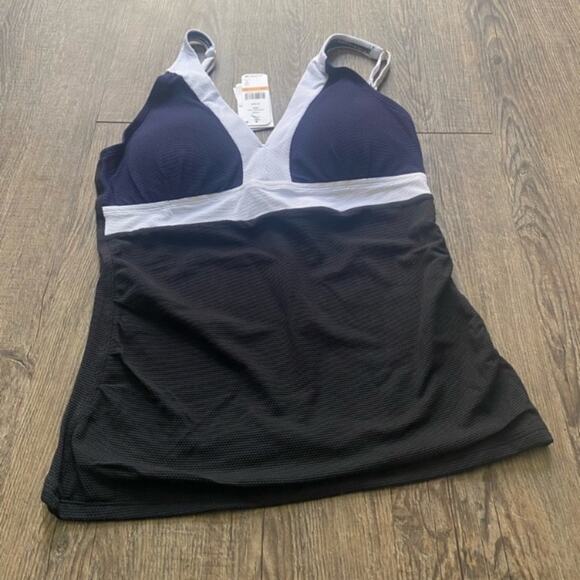 Tommy Bahama Color Block V-Neck Tankini - Picture 4 of 7